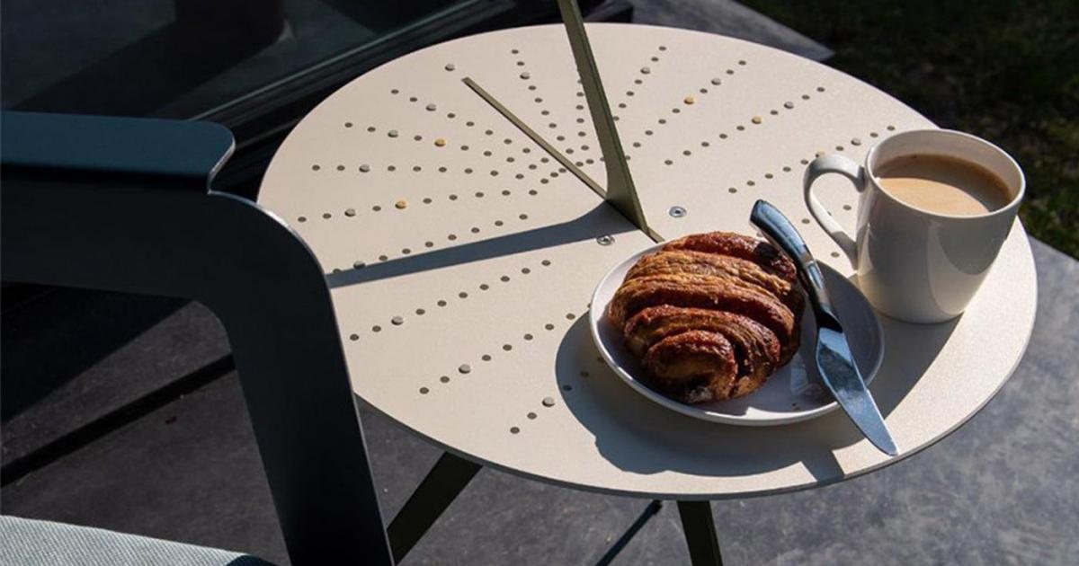 Markieren Sie Ihre eigene Zeitvorstellung mit dem Weltevree Sundial Table!