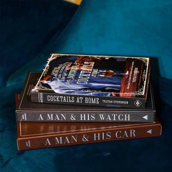 A Man And His Car Livre