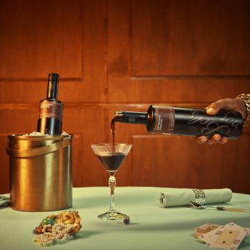 Bols Espresso Martini Box klar til servering