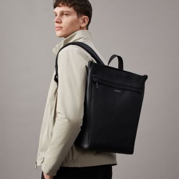 Calvin Klein Sac à Dos à Rabat - Noir