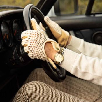 Modest Vintage Player Crochet Leather Driving Gloves - Tan