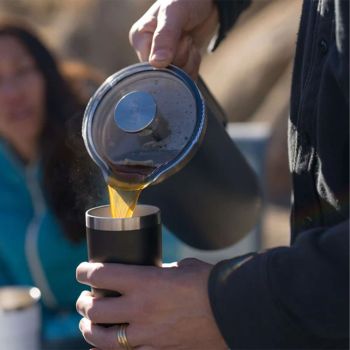 YETI Rambler Cafetière À Piston 64 Oz - Marine